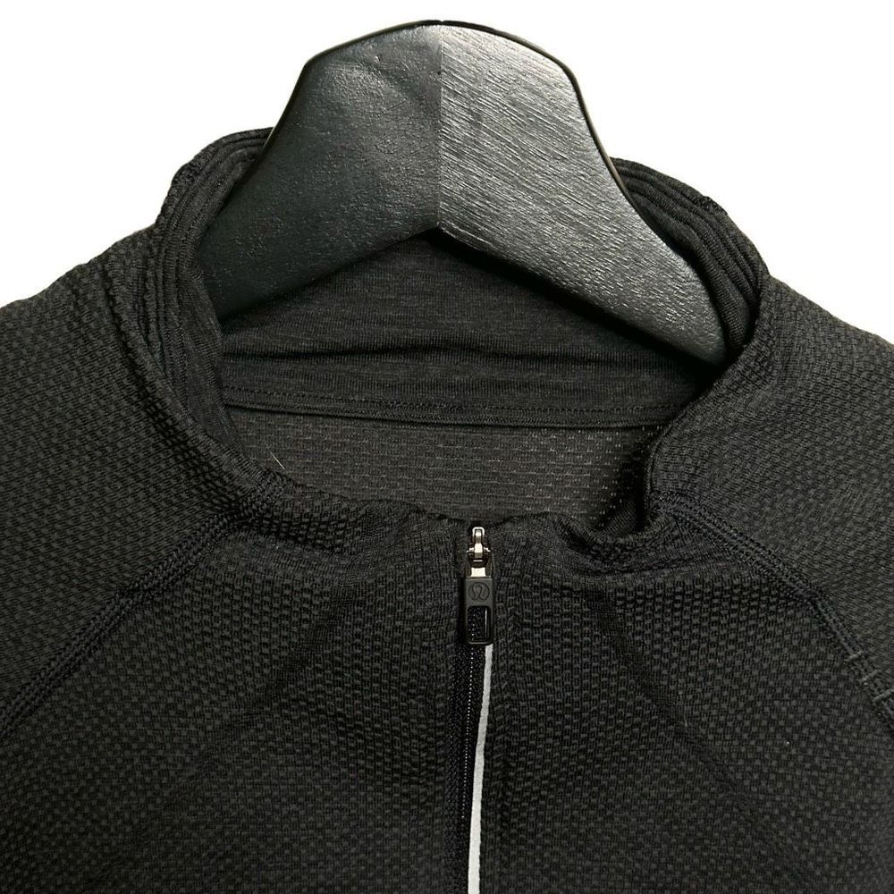 Lululemon Mens 1/2 Zip Pullover Large - Picture 2 of 4